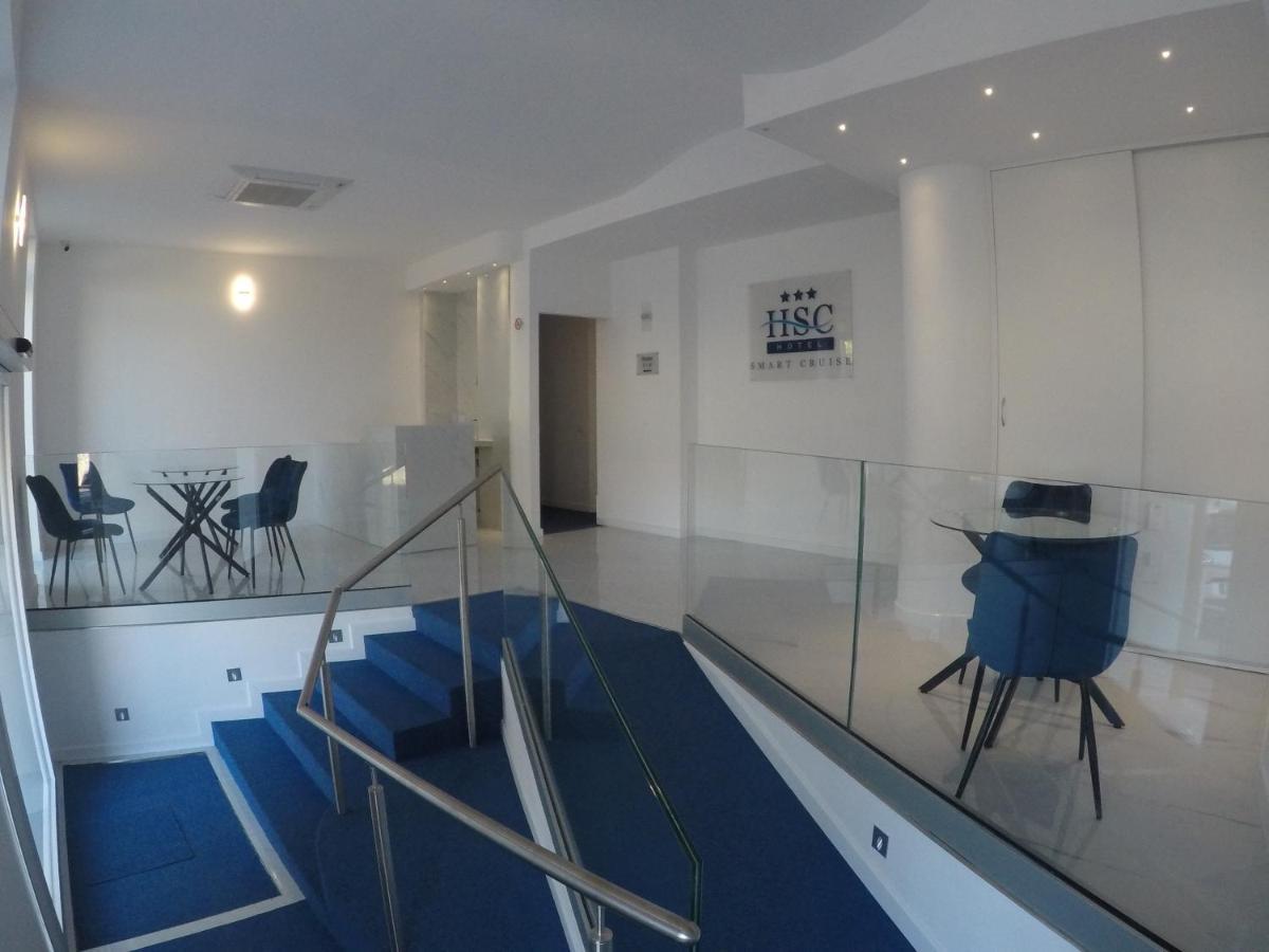 Smart Cruise Hotel 3*